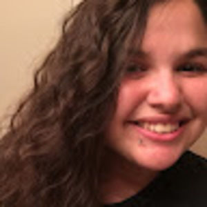 Meet your Posher, Adriana